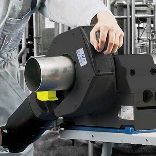 GF4 orbital pipe cutting and facing machine in use